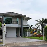 Suvarnabhumi Pool Villa