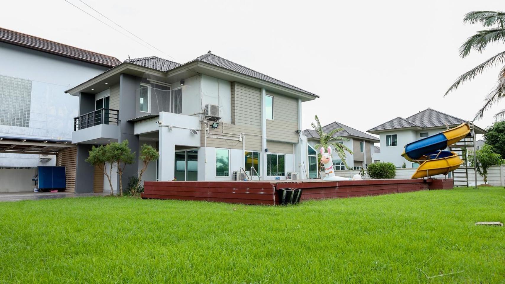 Suvarnabhumi Pool Villa Bangkok