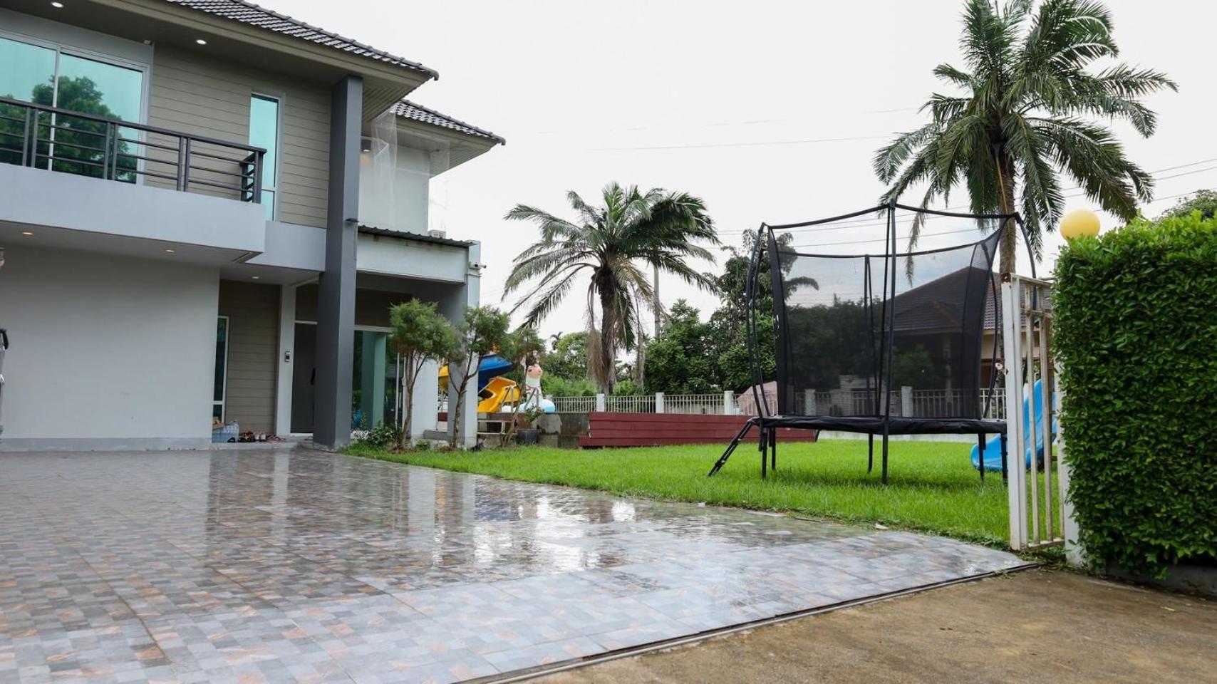 Suvarnabhumi Pool Villa Bangkok